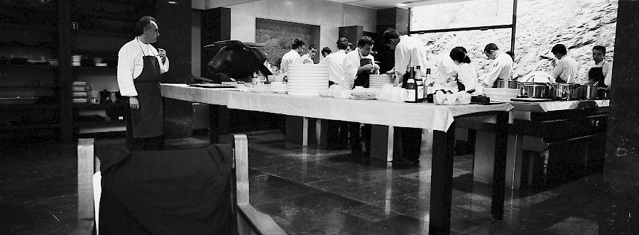 Francesc Guillamet and Bob Noto, Interior of elBulli Kitchen, 2005–2011, Courtesy of elBullifoundation